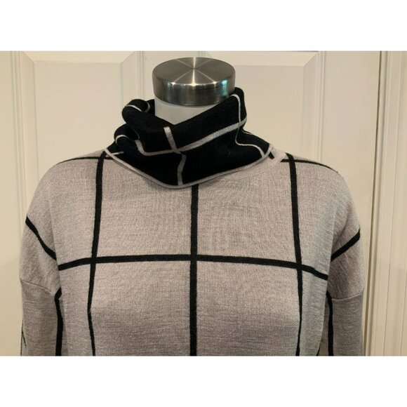 Curio Anthropologie Gray & Black Geometric Window Pane Turtleneck Sweater Size M - Picture 2 of 10
